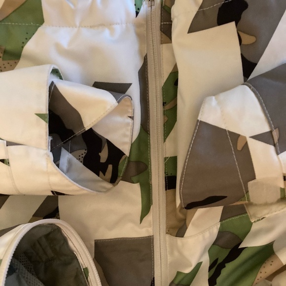 Burton Dryride Launch Ski /Snowboard jacket size XS Camo Houndstooth GUC - Picture 6 of 10